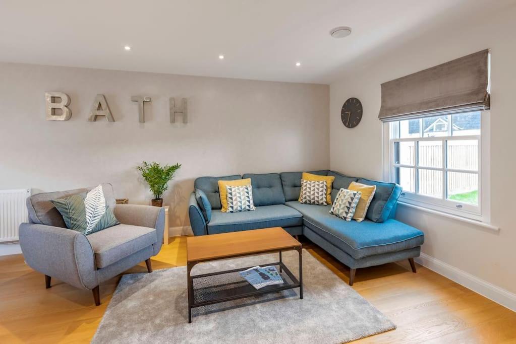 Fantastic 3-Bed House With Parking Villa Bath Ngoại thất bức ảnh